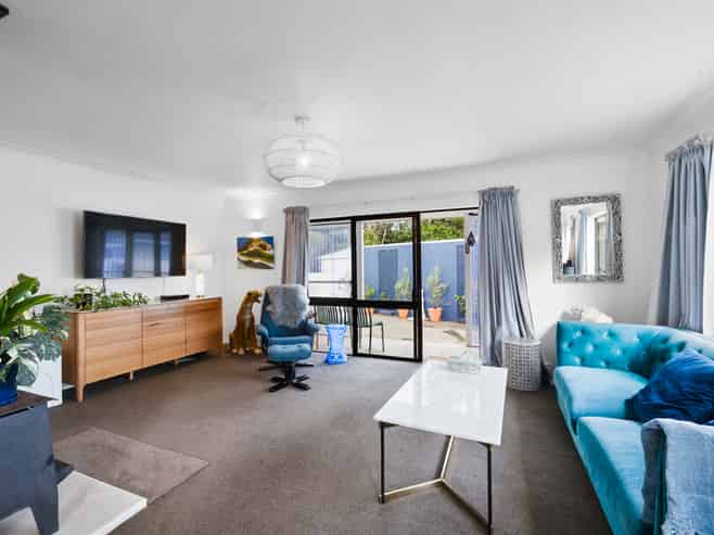 17 Kipling Drive, Whalers Gate