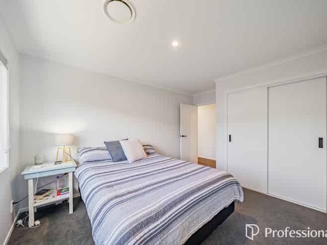 16a Sharpe Crescent, Wainuiomata