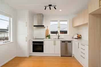 13 Alverstoke Road, Parkvale