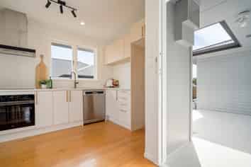 13 Alverstoke Road, Parkvale