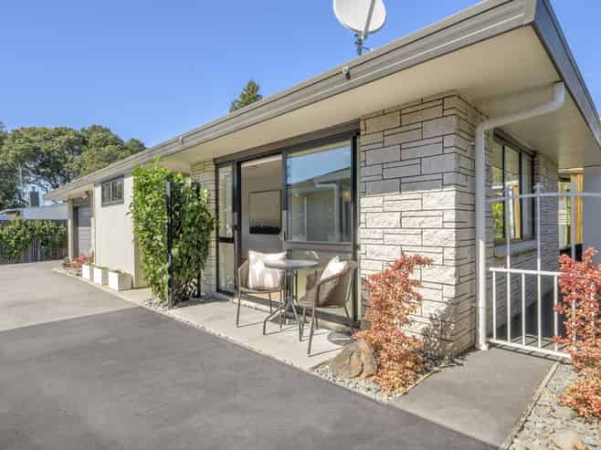 317B Devonport Road, Avenues