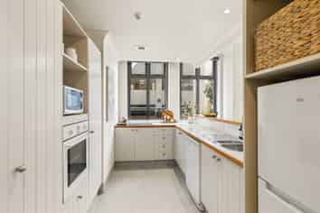 1F/16 The Terrace, Wellington Central