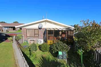 6 Pohutukawa Drive, Opunake