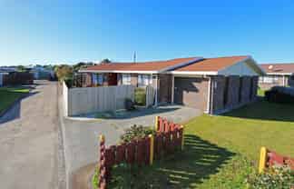 6 Pohutukawa Drive, Opunake