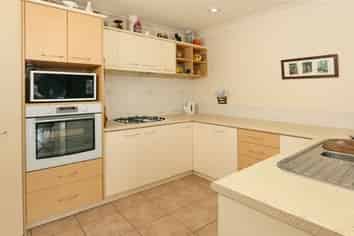 15 Checkerberry Court, Henderson