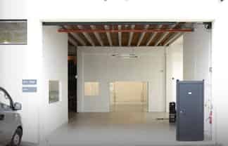 Prime City Fringe Warehouse & Showroom Opportunity