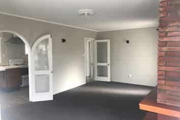 14 Defoe Avenue, Hillcrest