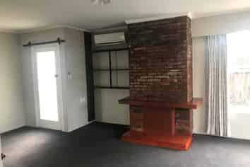 14 Defoe Avenue, Hillcrest