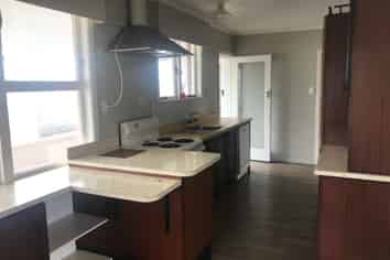 14 Defoe Avenue, Hillcrest