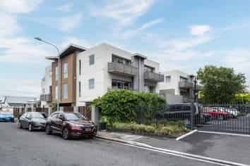 10/41 Waller Tce, Christchurch Central