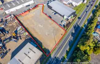 Fenced Flat Yard with Profile