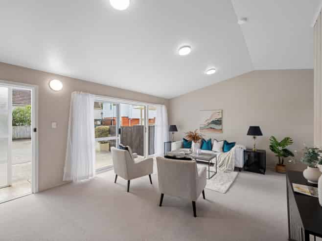 2/23G Gray Avenue, Mangere East