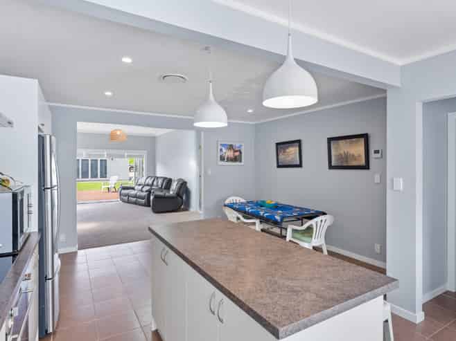 116 Seaview Road, Paraparaumu Beach