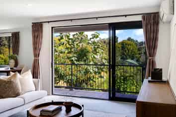 2/5a Opoia Road, Hamilton East