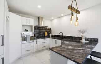 2/5a Opoia Road, Hamilton East