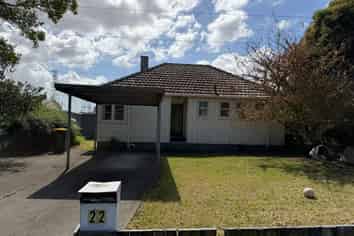 22 Waipapa Crescent , Otara