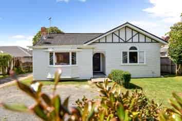 13 Bond Street, Hamilton East