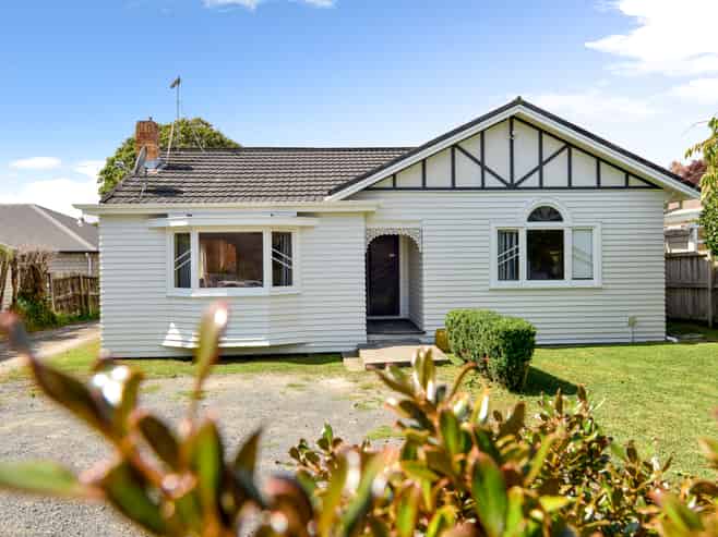 13 Bond Street, Hamilton East