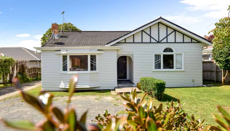 13 Bond Street, Hamilton East