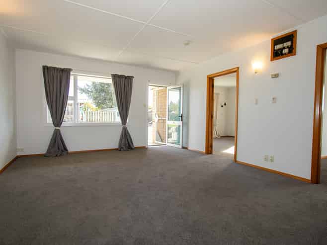 1/4 School Road, Fairlie
