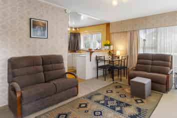 2/44 Diana Drive, Glenfield