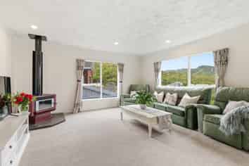 61A Woodhouse Avenue, Karori