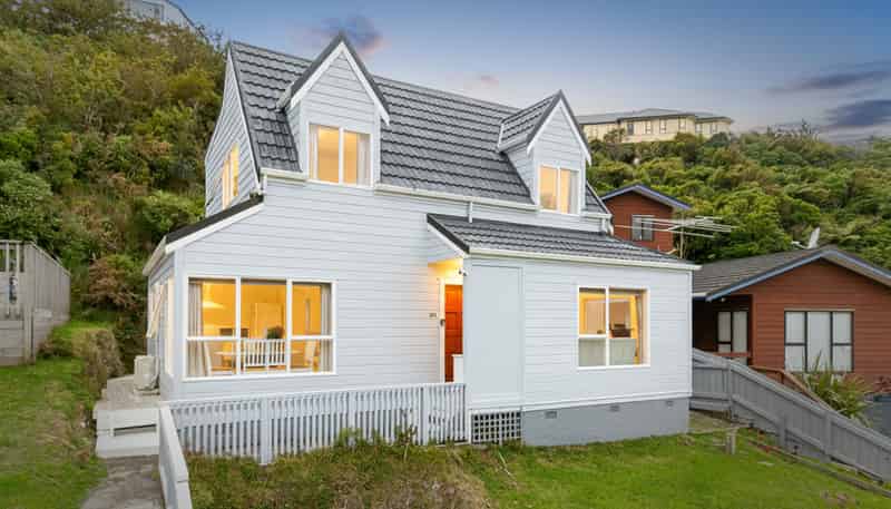61A Woodhouse Avenue, Karori