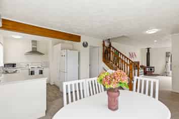 61A Woodhouse Avenue, Karori