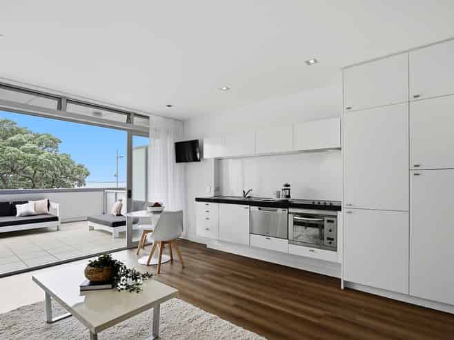 7/6 Beach Front Lane, Browns Bay