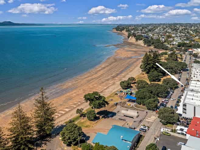 7/6 Beach Front Lane, Browns Bay