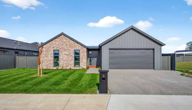 5 Ross Taylor Lane, Masterton