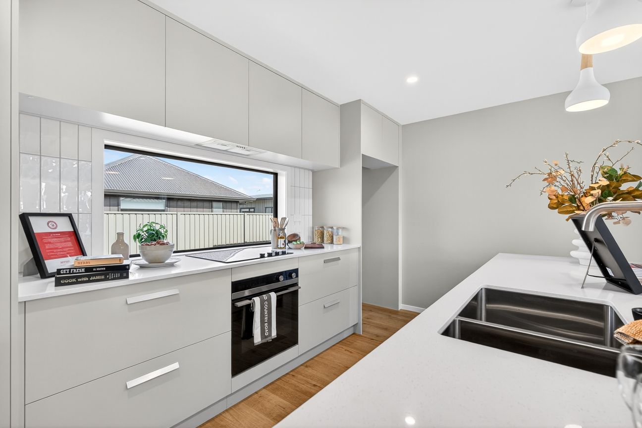 Brand New in West Bush! BEO $839,000 - Widok 4