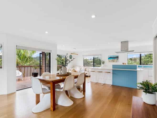 126 Te Wharau Drive, Greenhithe