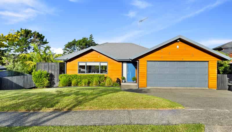 126 Te Wharau Drive, Greenhithe