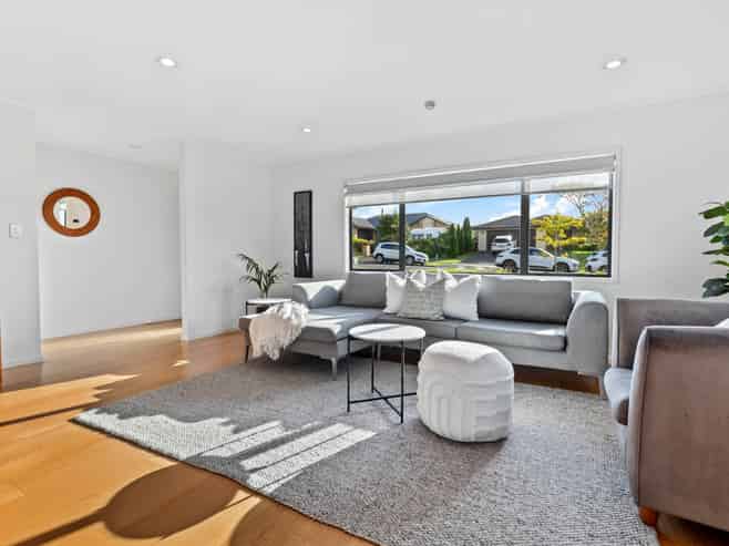 126 Te Wharau Drive, Greenhithe