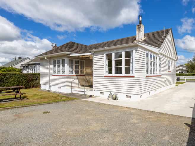 140 Essex Street, Masterton
