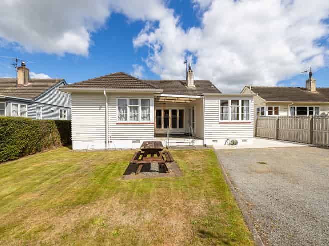 140 Essex Street, Masterton