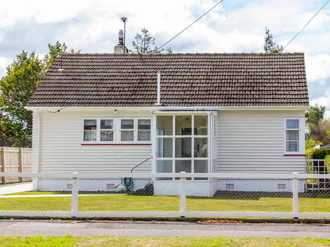 140 Essex Street, Masterton