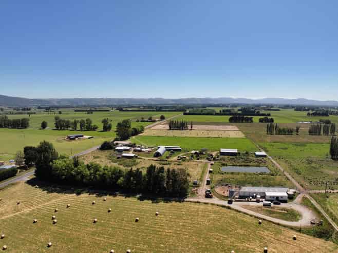 137 and 17 Kirks Drain Road, Momona