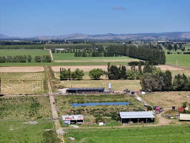 137 and 17 Kirks Drain Road, Momona