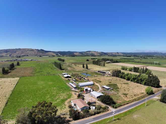 137 and 17 Kirks Drain Road, Momona