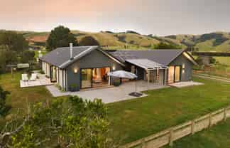 758 Kairangi Road, Rotoorangi