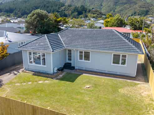 32 Donnelley Drive, Wainuiomata