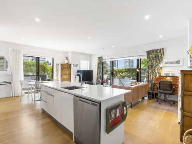 G04/74 Anzac Street, Takapuna