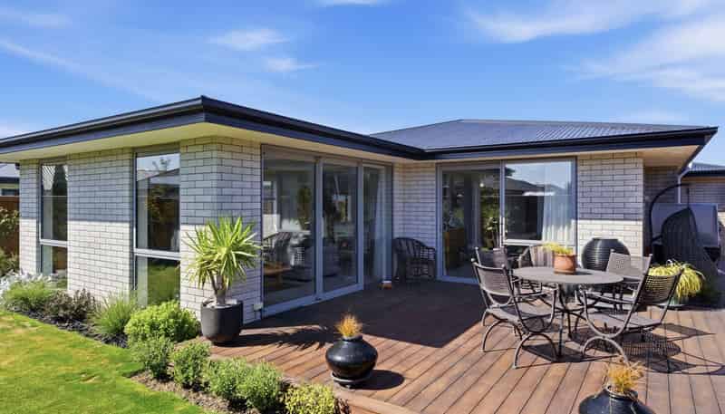 48 Kemble Drive, ROLLESTON