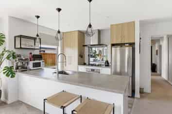 48 Kemble Drive, ROLLESTON