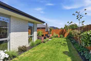 48 Kemble Drive, ROLLESTON