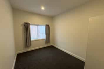 12 Surrey Street, Caversham