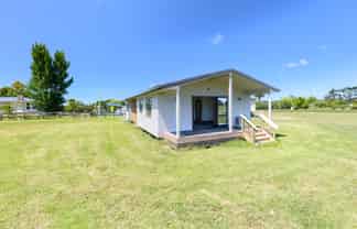 1514 Run Road, Tapora