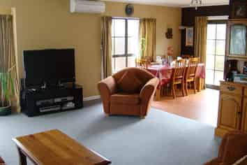 14A Woodridge Drive, Woodridge